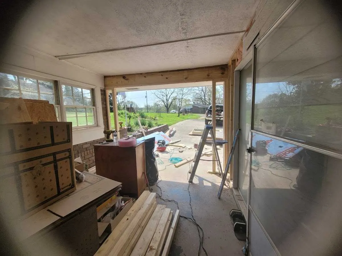 Air movers and dehumidifier for Drying & Dehumidification in Walterboro